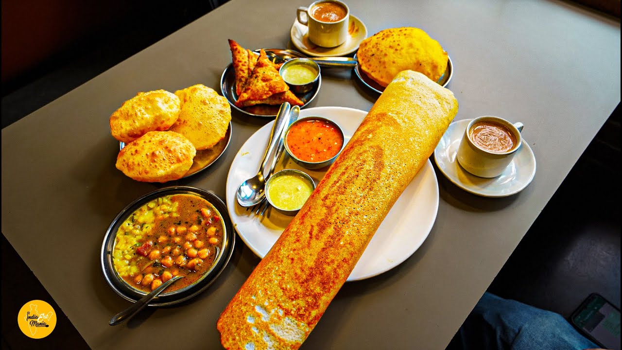 Goa Most Popular Cafe Bhonsle Making Pure Vegetarian Breakfast Rs. 40/- Only l Goa Street Food