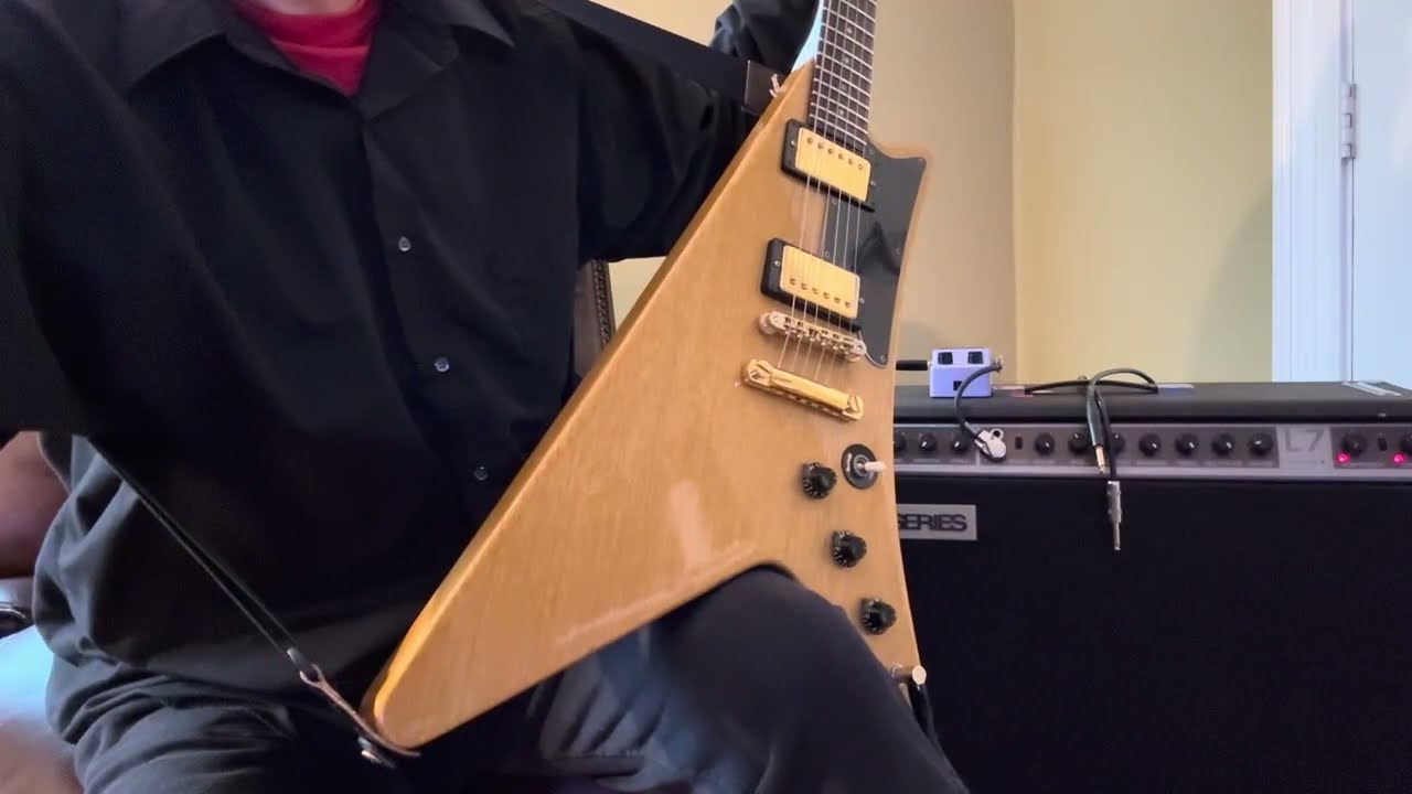 Kansas “Carry On” Guitar riffs played on my Gibson Moderne Guitar #gibsonmoderne #gibson #guitarist