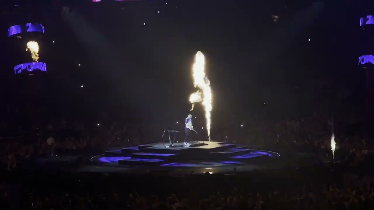 Ed Sheeran - Bad Habits - 2023-08-12 - US Bank Stadium - Minneapolis, Minnesota