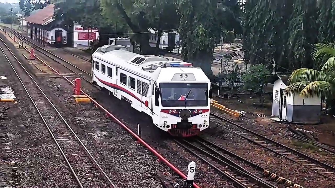 AKHIR TAHUN BANYAK MOMEN