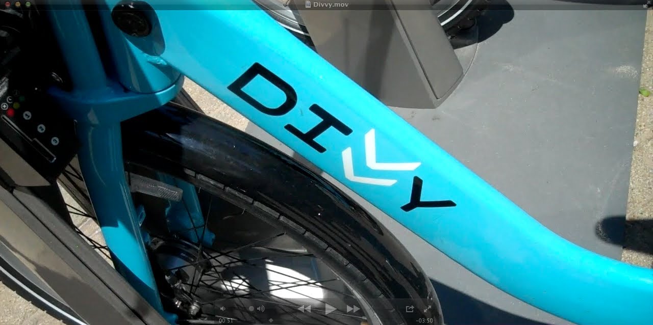 DIVVY BIKES CHICAGO BLOGHER 2013