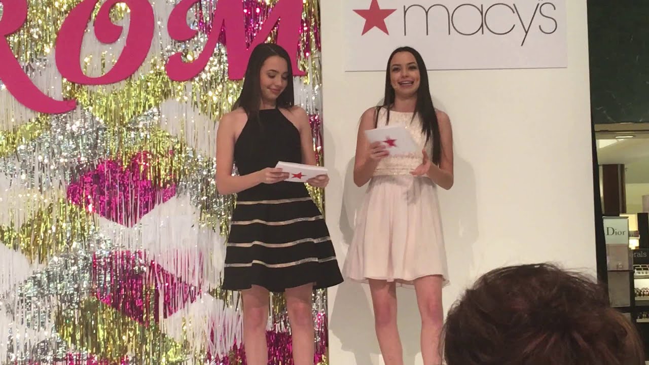 Merrell Twins host Prom Fashion Show - 2016-03-05 - Mall of America