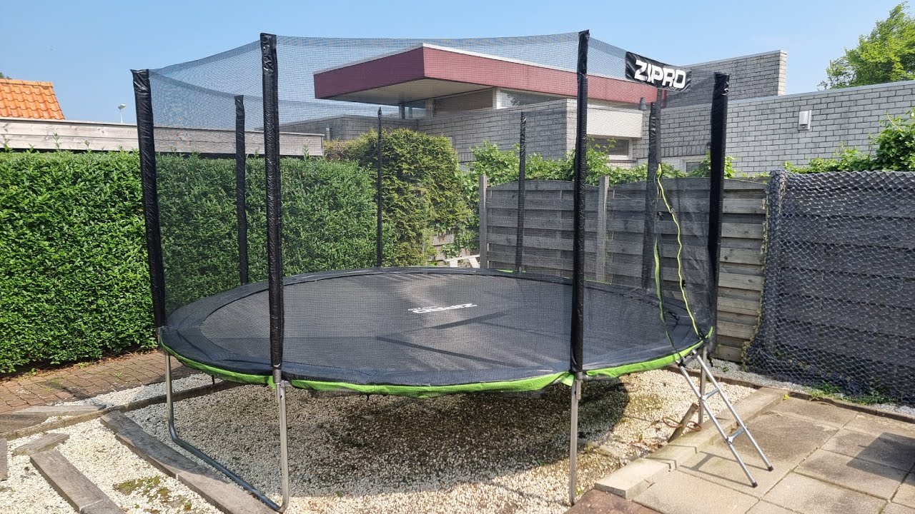 Zipro jump pro trampoline DO NOT BUY! Zipro trampoline review!