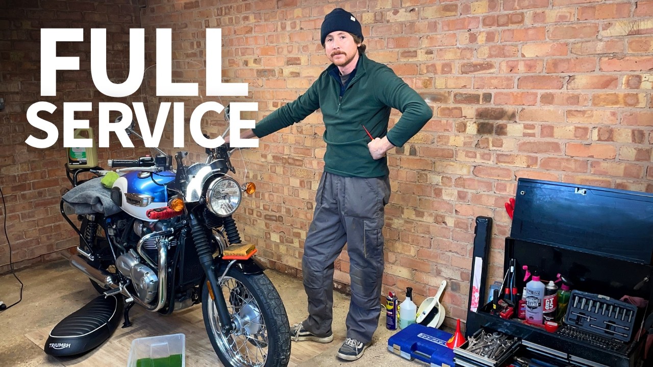 Triumph Bonneville Full Service | Oil, Spark Plugs, Filters & Coolant | T100