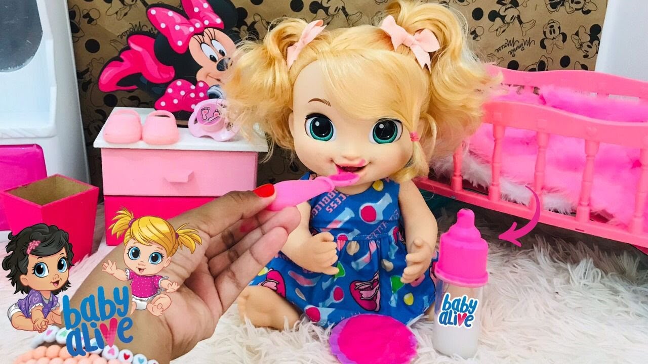 ROTINA DA MANHA BABY ALIVE DOENTE COMENDO PAPINHA  E TOMANDO MAMADEIRA DE MINGAU COMIDINHA  BONECAS