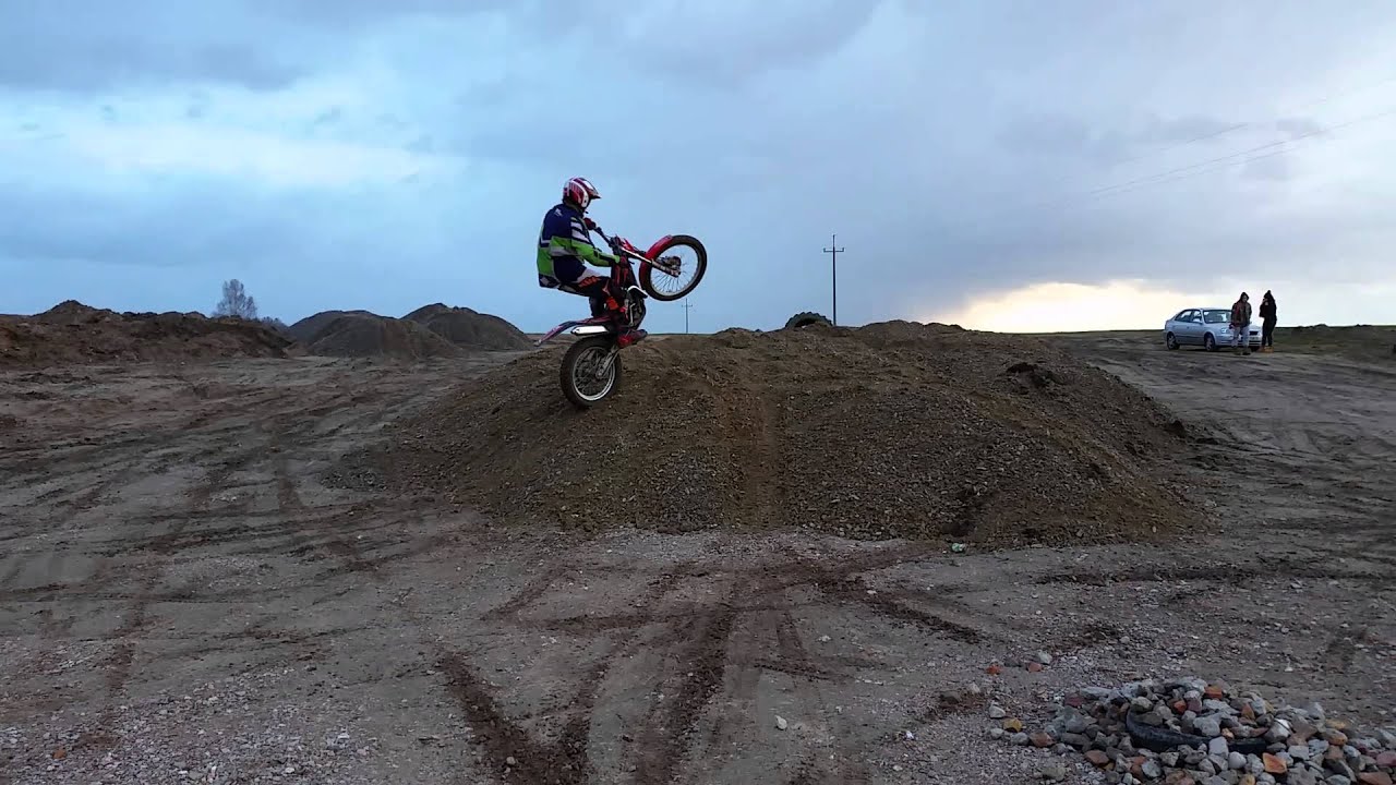 nauka Trial
