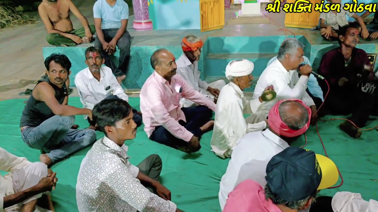 આજે ગોપી મારો આનંદ દાડો || Gujarati Garbi || #garabi