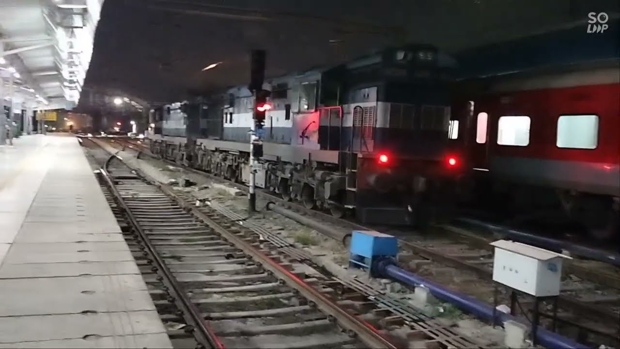 Diesel To Electric Loco Change Of Ganga Sutlej Express At Ludhiana Junction 😍🤩🥰, Indian Railways