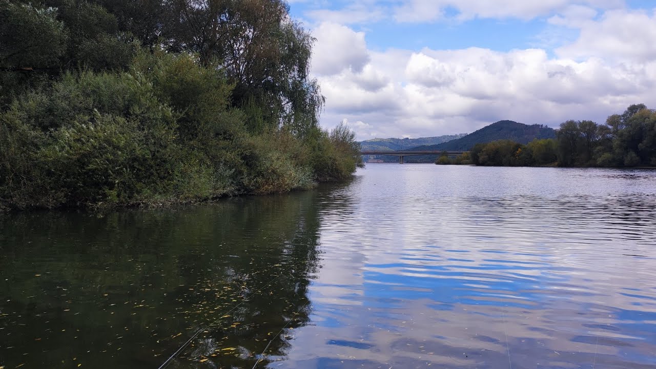 s&uacute;tok riek Rajčanka (48 km) a V&aacute;h (Str&aacute;žov, Žilina)