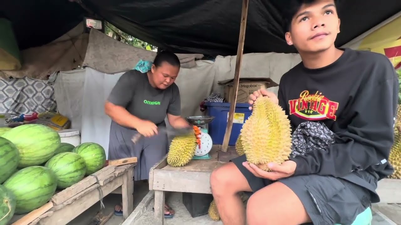 Puyat fresh Durian and Seedless watermelon 