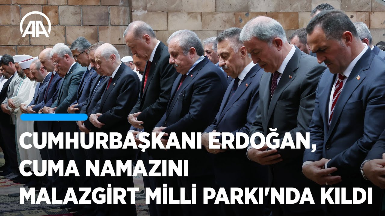 Cumhurbaşkanı Erdoğan, cuma namazını Malazgirt Milli Parkı'nda kıldı