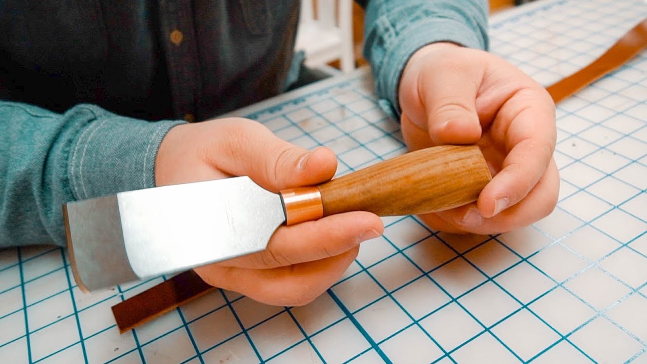 Unboxing and Testing: Chartermade Skiving Knives - VLOG