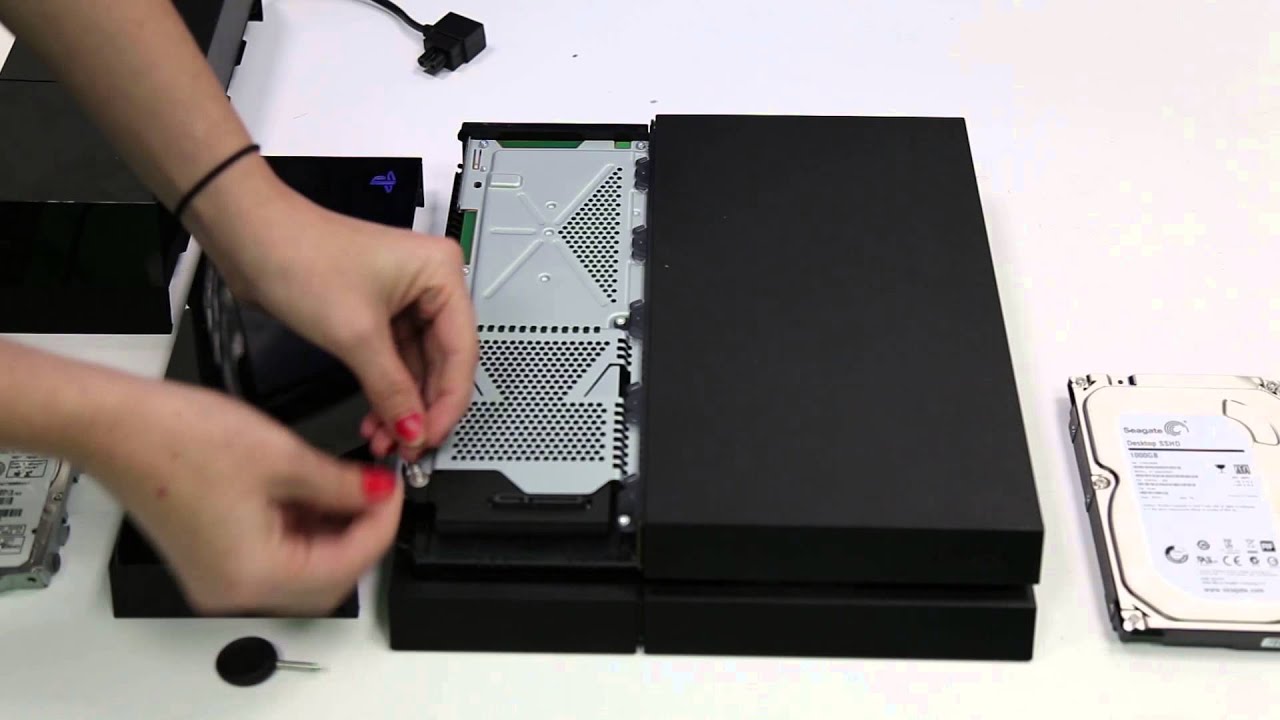 Nyko Data Bank for PlayStation&reg;4 - Installation Walkthrough