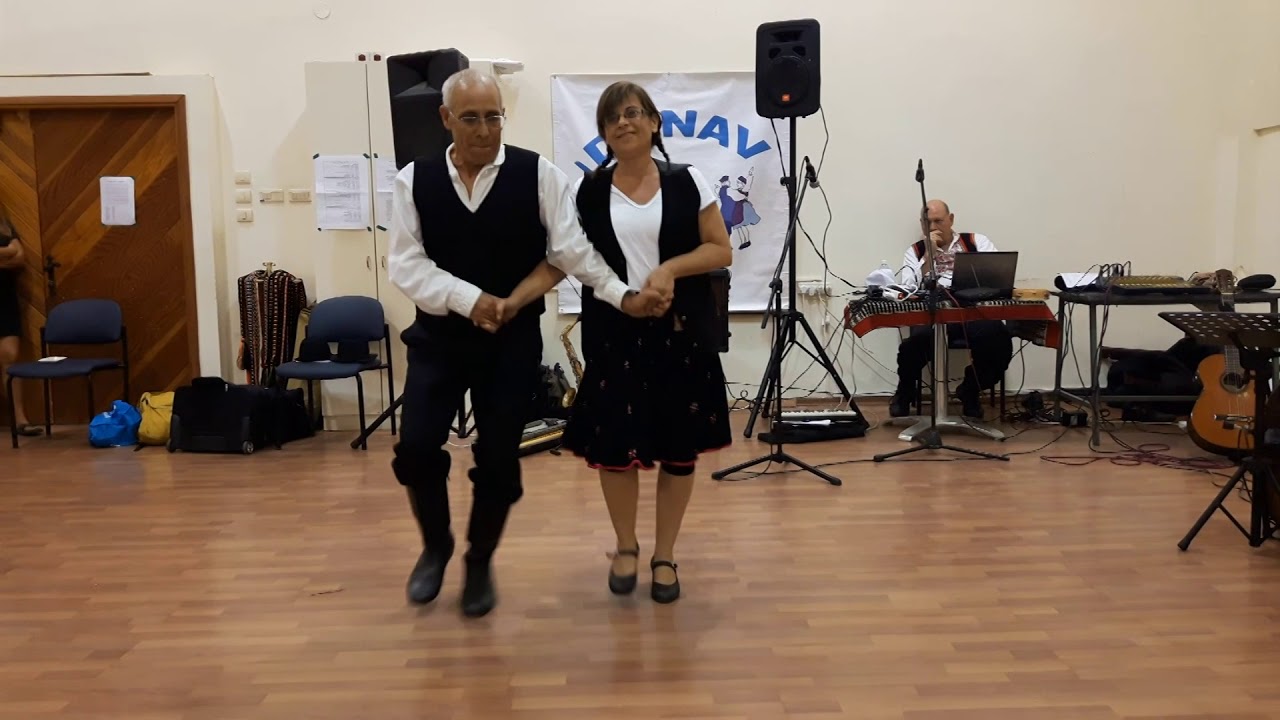 Sitna, Bulgarian Vlach dance [Bulgaria]