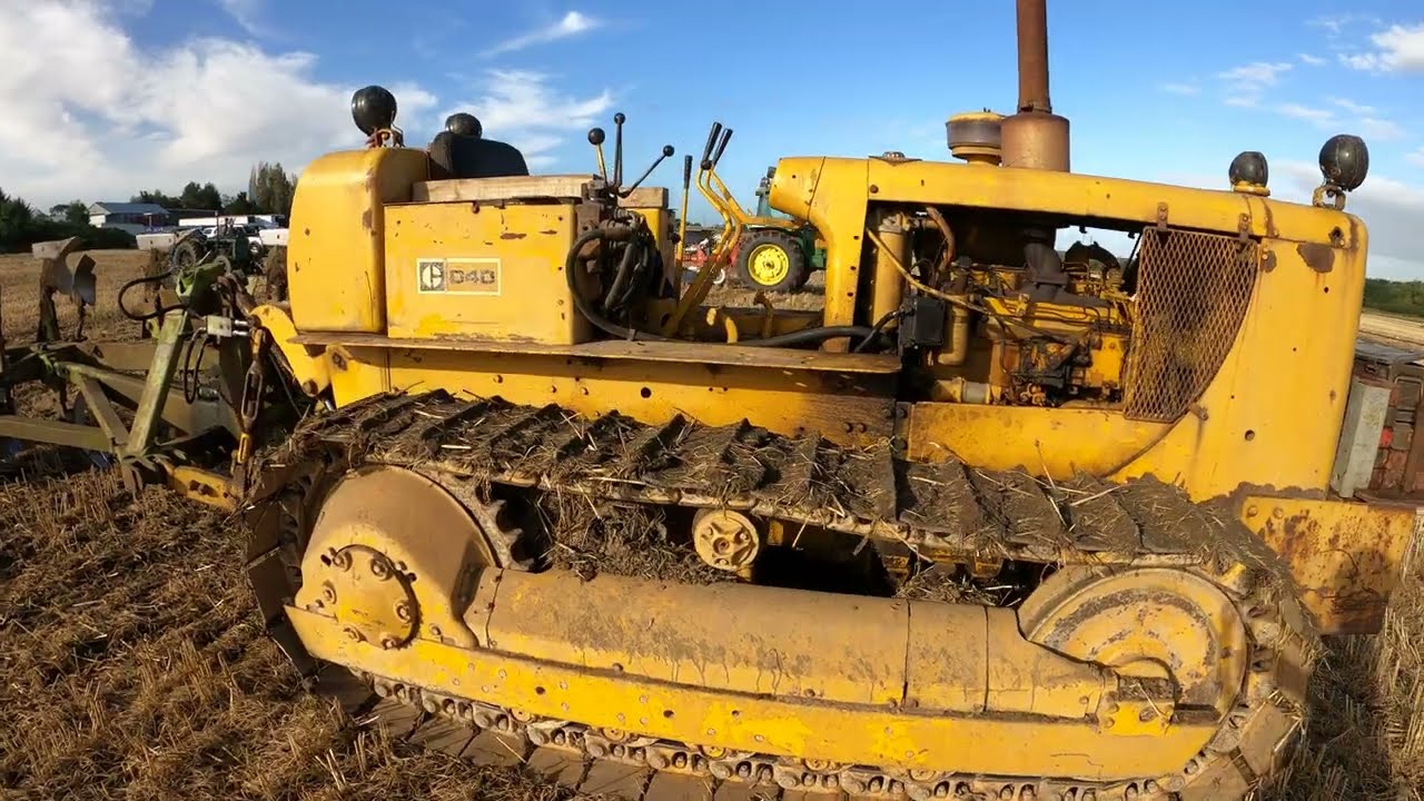 1960`s Caterpillar D4D 7U 5.7 Litre 4-Cyl Diesel Crawler Tractor (57HP)