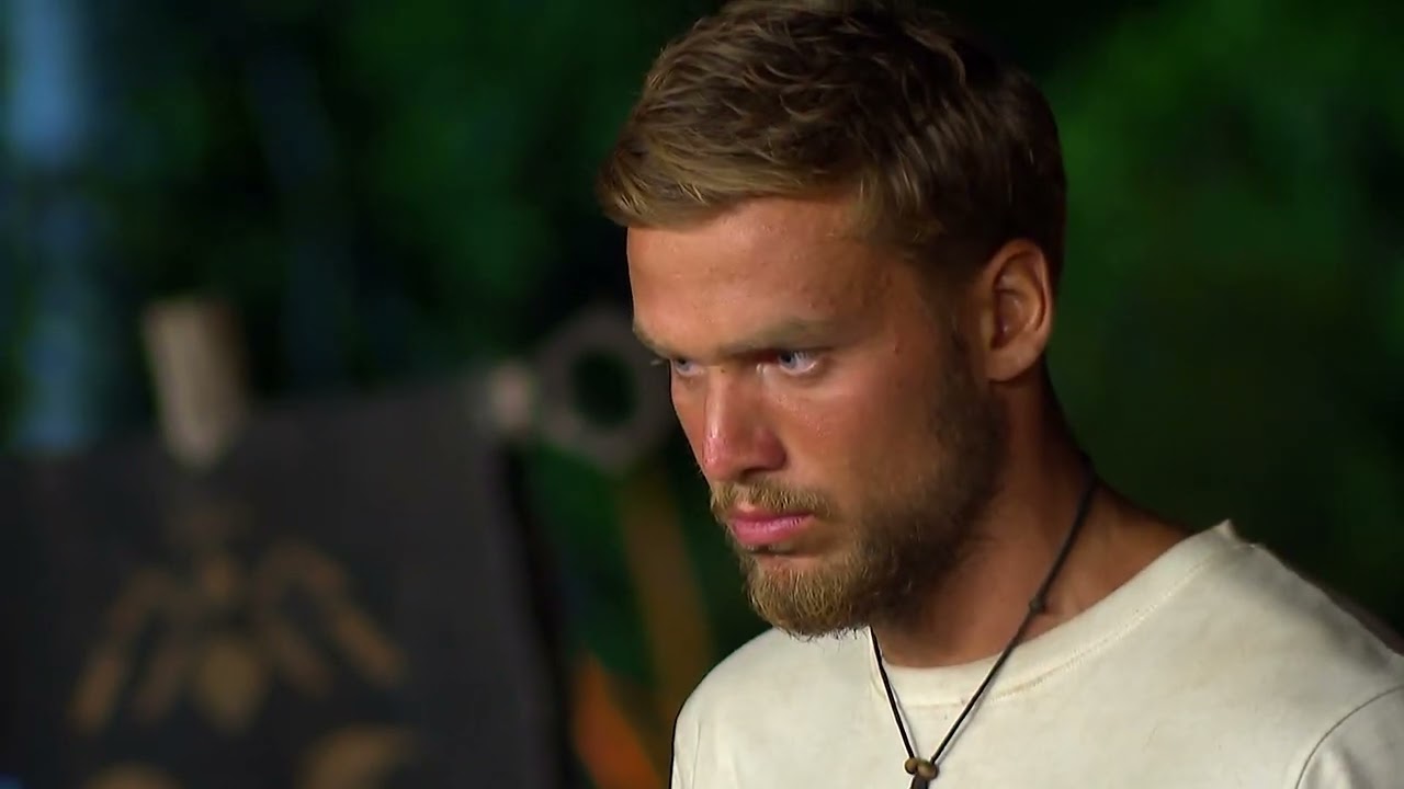 Leo napu&scaron;ta Survivor