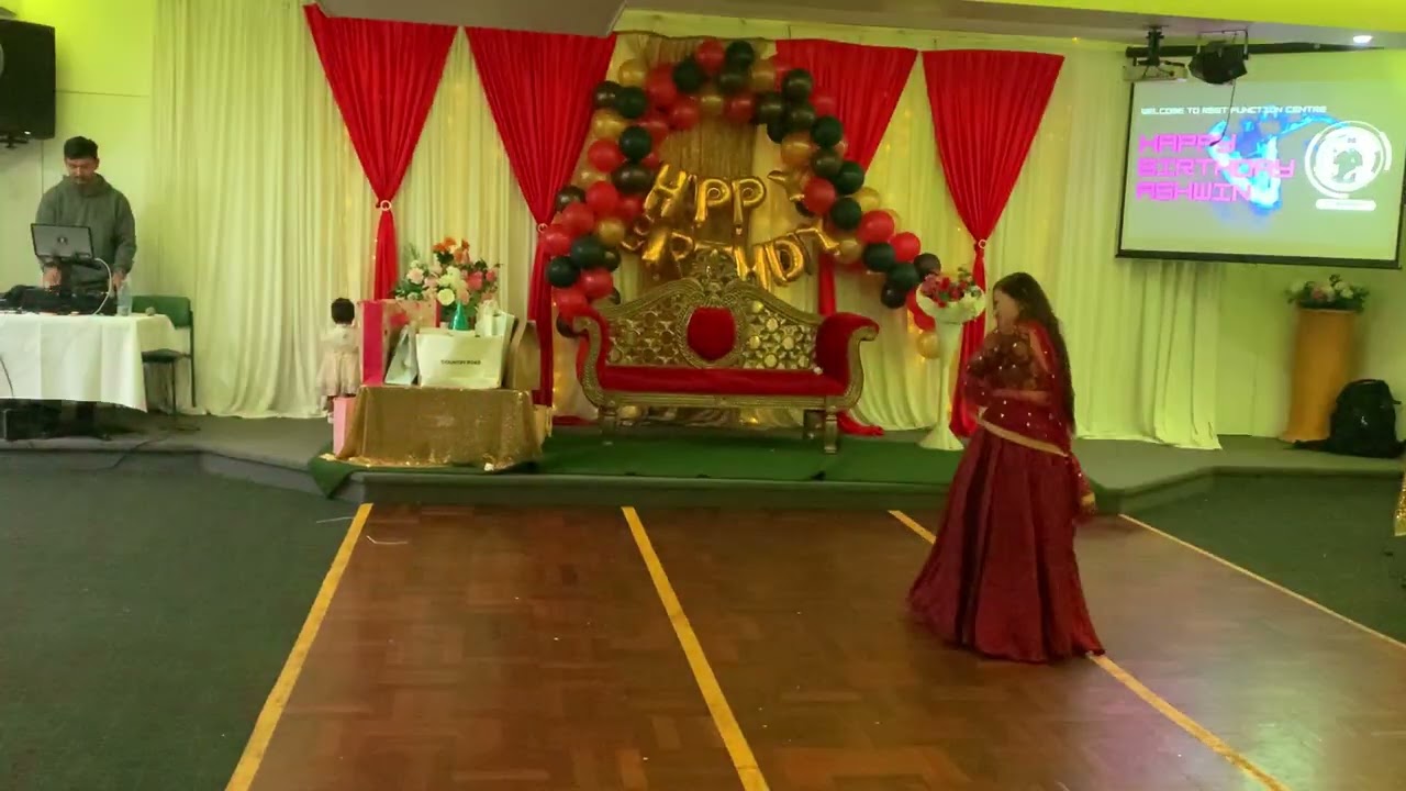 Katti ramro kamal phool hilaima#