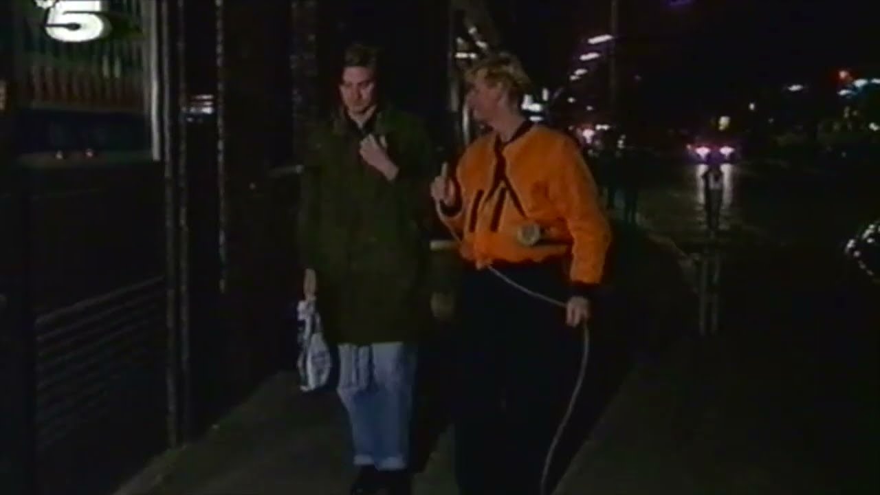 Gespräch mit Phillip Boa - Che/off beat, February 1989, Hamburg, Reeperbahn