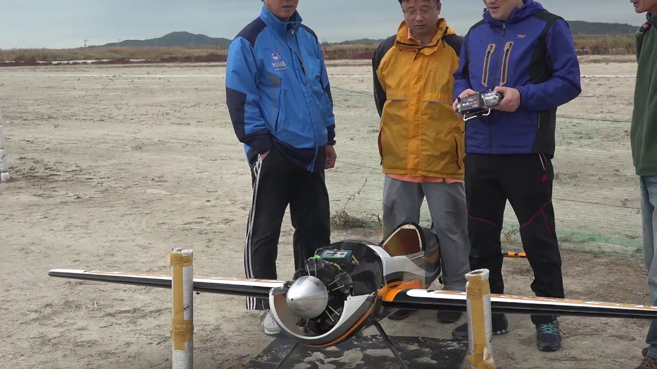 Dr Lee, Moki180S radial w/ CARF Sukhoi-31, 35% (2.75m)
