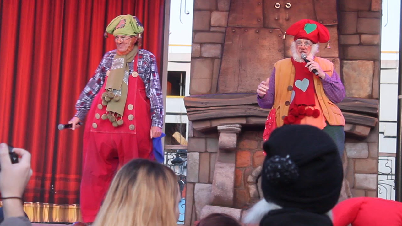 Verslag: Plop en Klus zingen sinterklaasliedjes