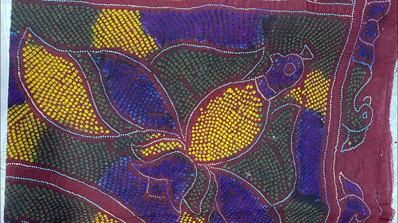 नवलगढ़ में लीलगर की दुकान पर ऑफर लग गया ह हैवी चुंदरी का 5000वाली चुदरी 3000में 7014406409