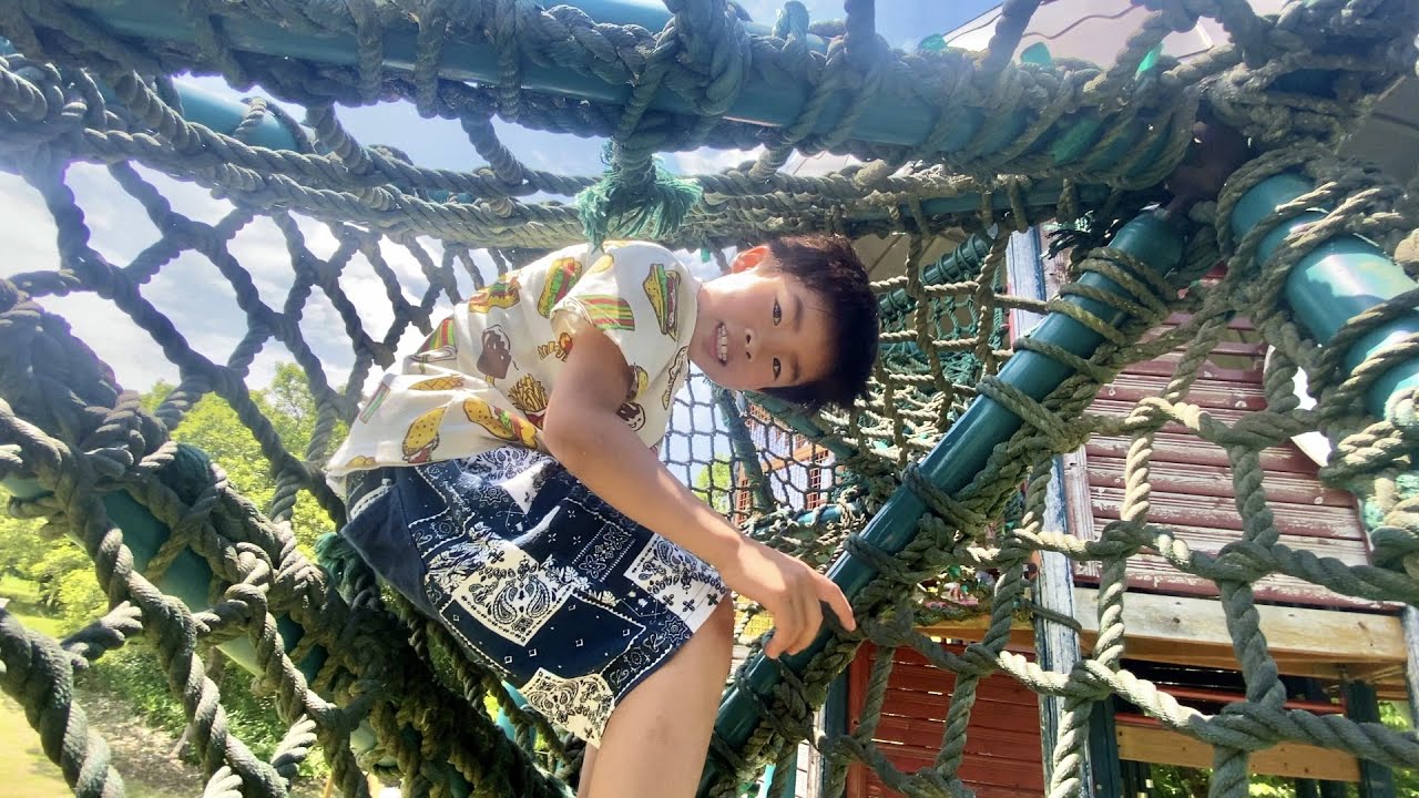 公園でピクニックする、かえであーたん