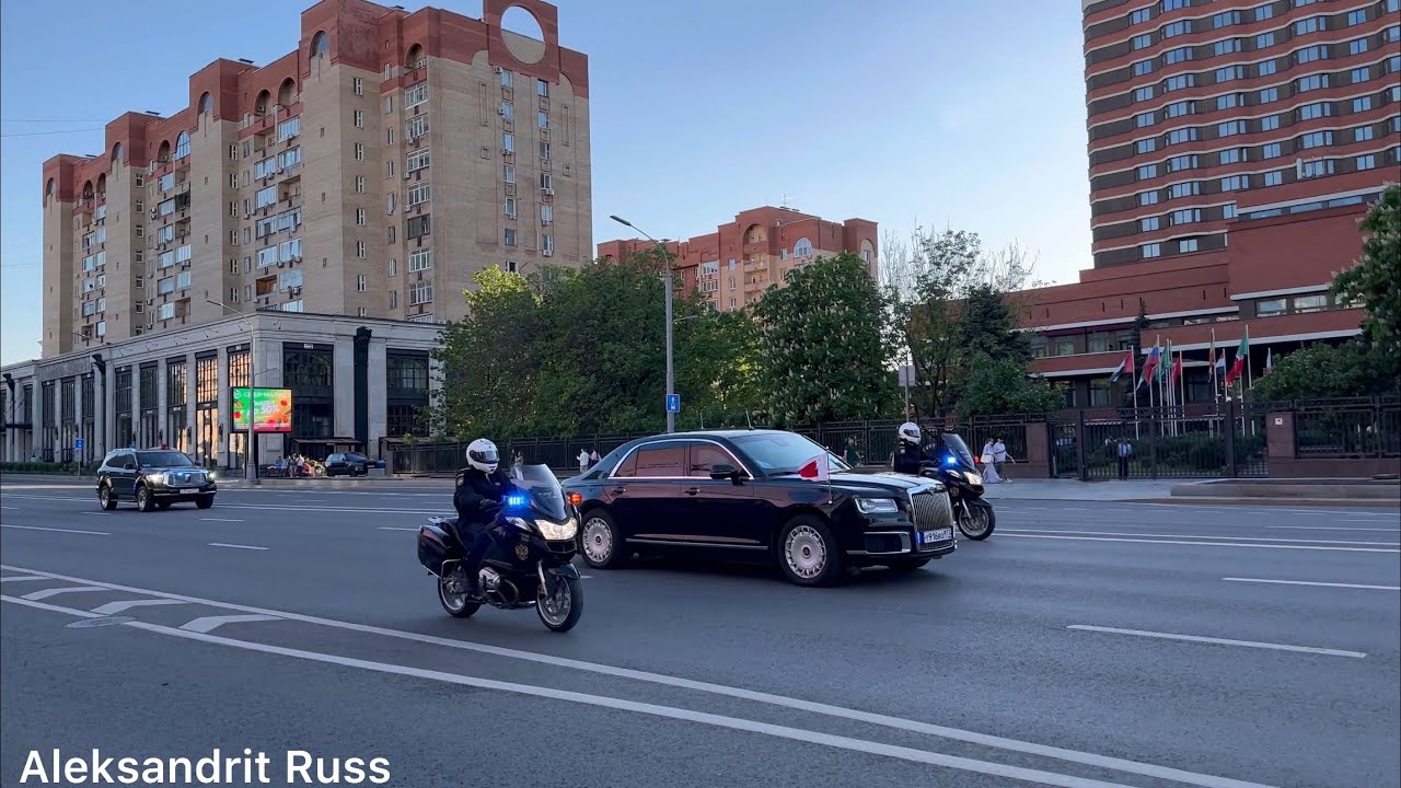Кортеж официальной делегации в Москве