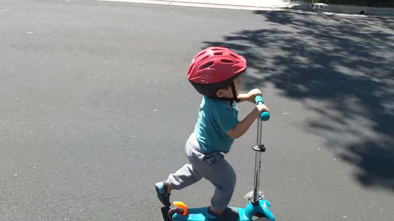 Riding Scooters - Alameda May 29, 2022