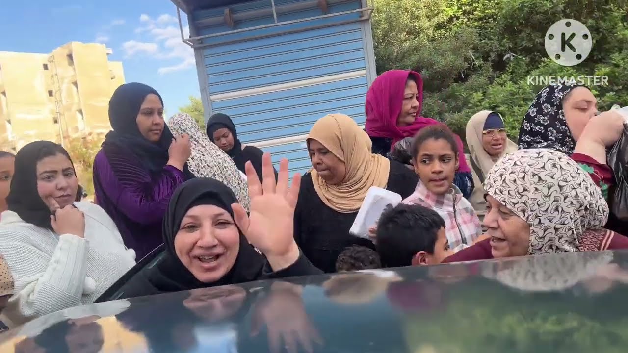 والله لو في اكتر من كده هكمل بعون الله بدأت بالقليل وان شاءالله الخير كتير 