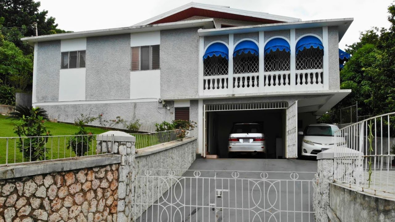 Well appointed 4 Bedroom 4 Bathroom House At Westmead, Belgrade Heights, Kingston & St Andrew
