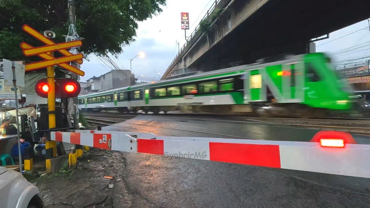 3 Perlintasan Kereta Api SIEMENS ALKMAAR | Palang Kecil & Palang Besar