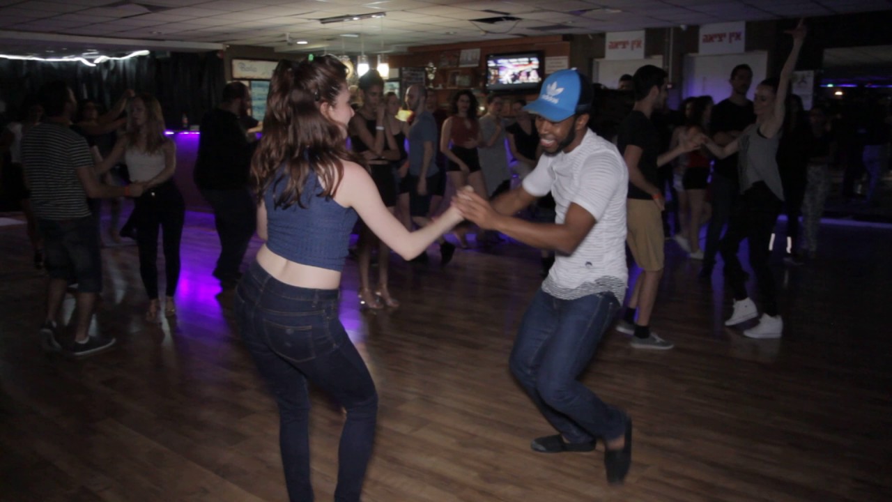 Ronald and Ofri Bachata Sensual 