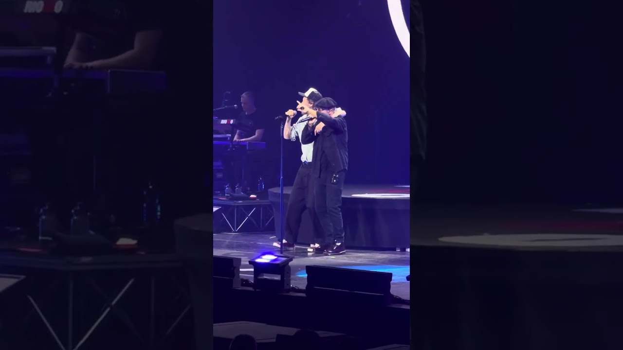 Mix 1992 - Le storie d’amore - Puttane e spose Carboni Jovanotti live Forum Assago 11 novembre 2025