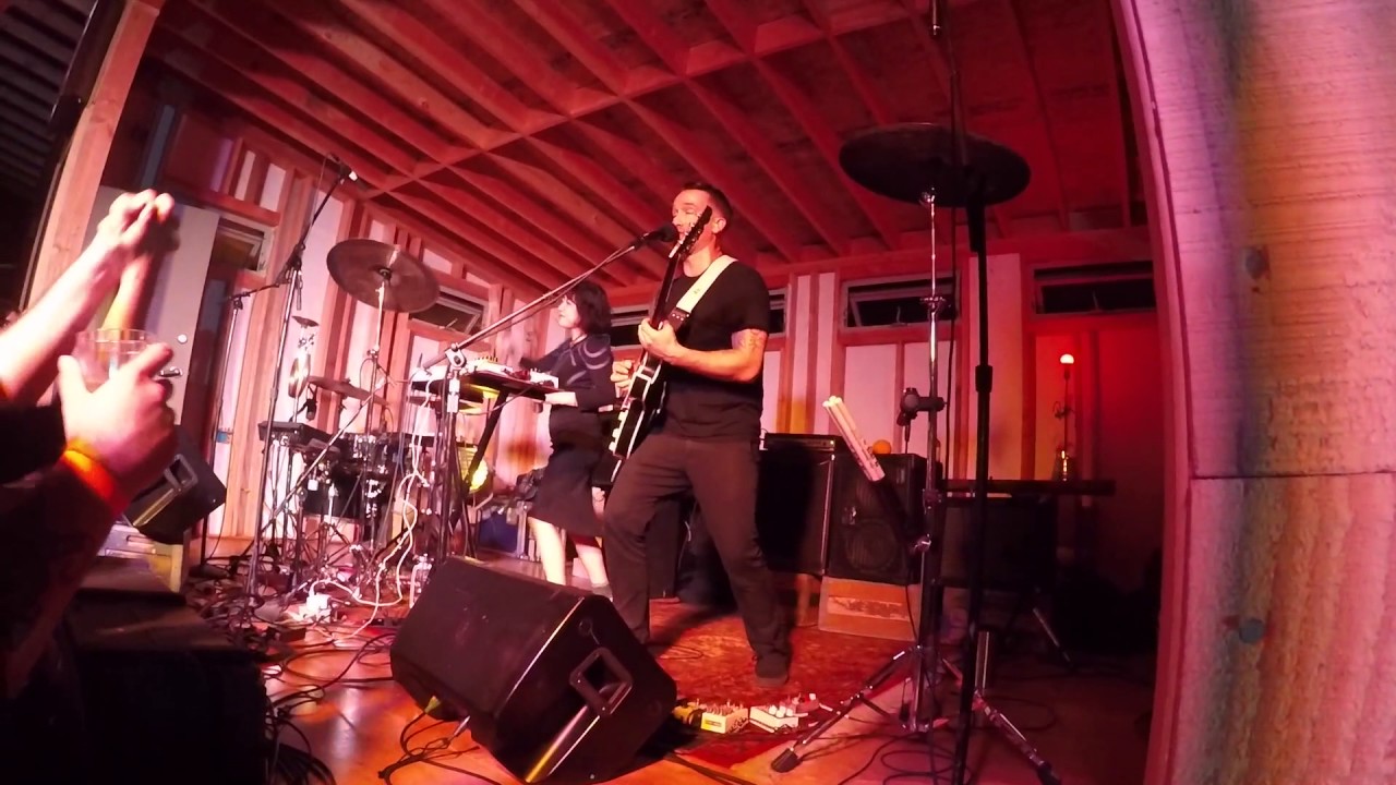 XIU XIU - Get Up (LIVE)