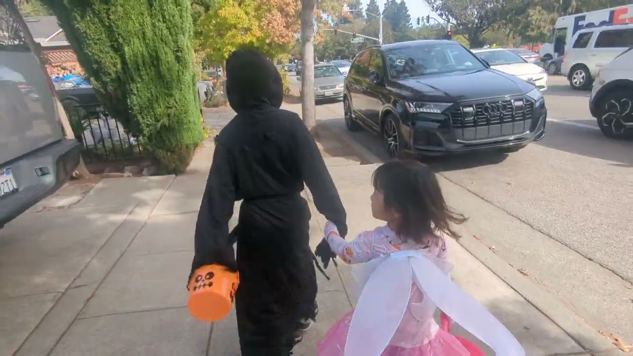 Halloween Trick or Treating 2024, 9 and 4 years old, Mtn View Monster Bash