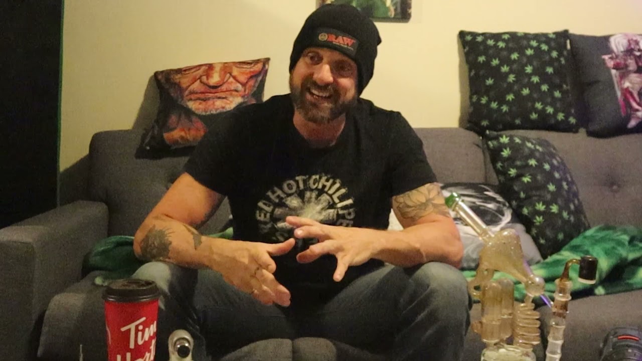 SSS - S02 E01 - Low Temp Dabs and we SETUP THE RDWC HYDRO!