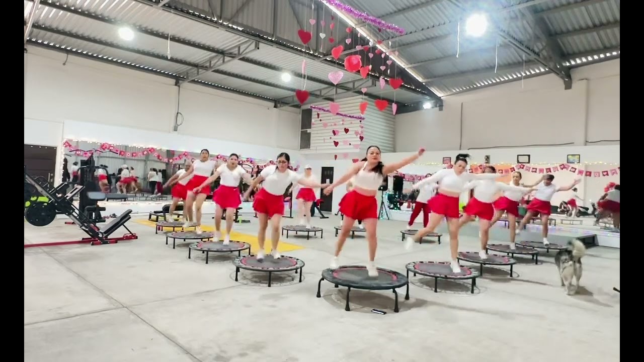 #Jumping💃 Amar sin ser Amada✨ ❤️🤍❤️🤍 #14defebrero 💖