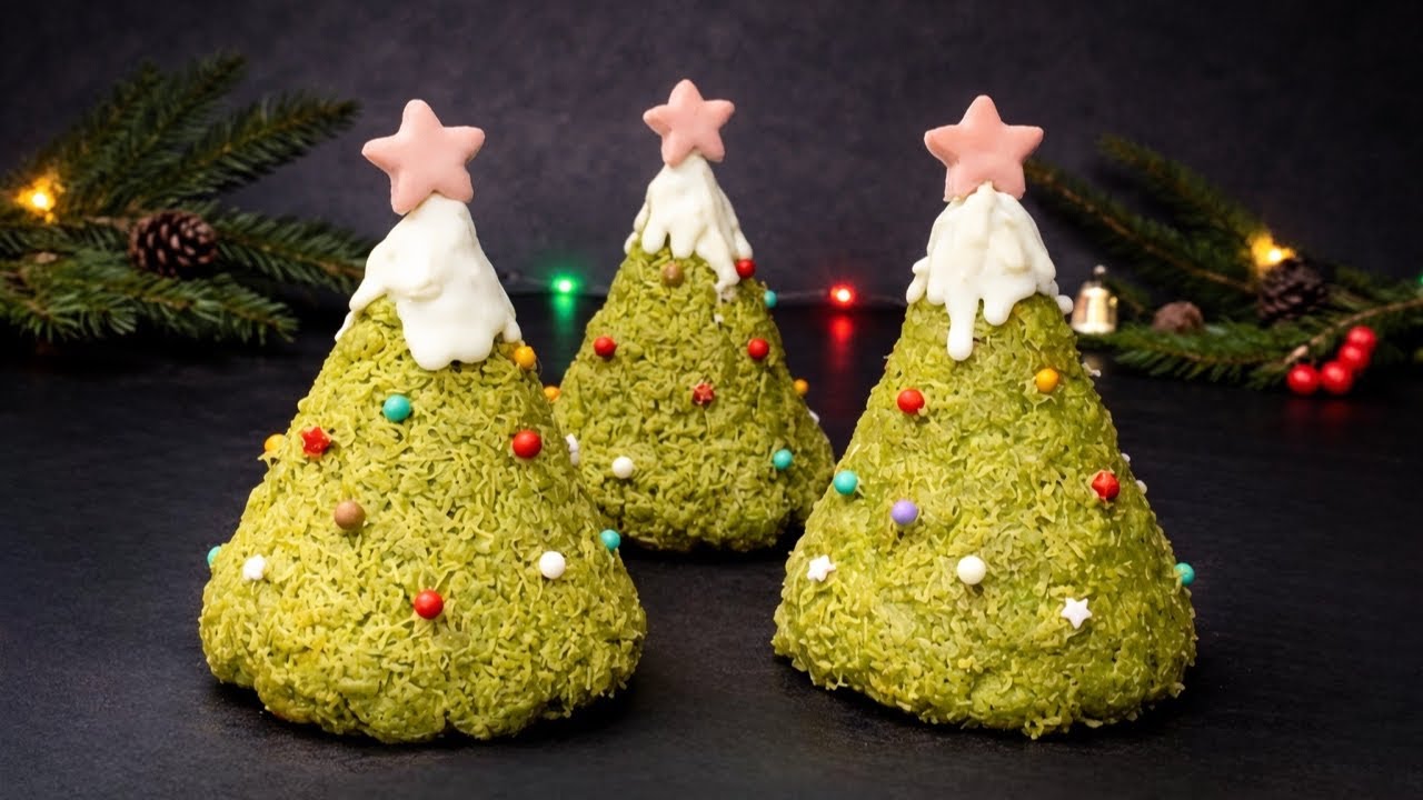 Elegant Pistachio Christmas Tree Dessert 🎄 White Chocolate Mousse!