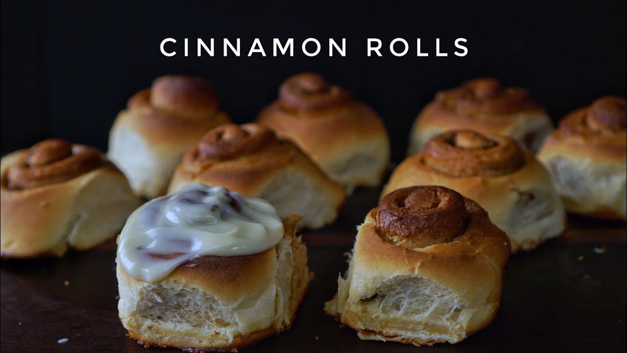 Pão com Açúcar e Canela com Cobertura de Cream Cheese | Cinnamon Roll
