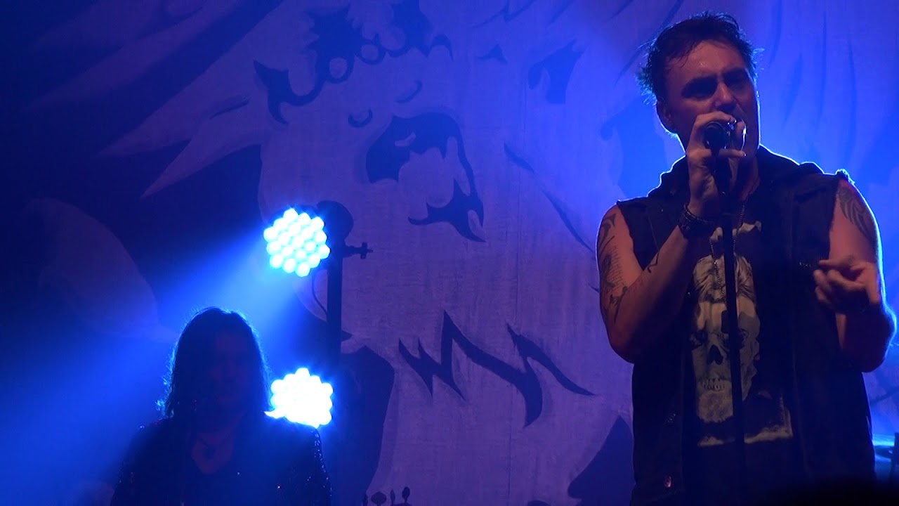 Queen Extravaganza - Alirio Netto - Under Pressure