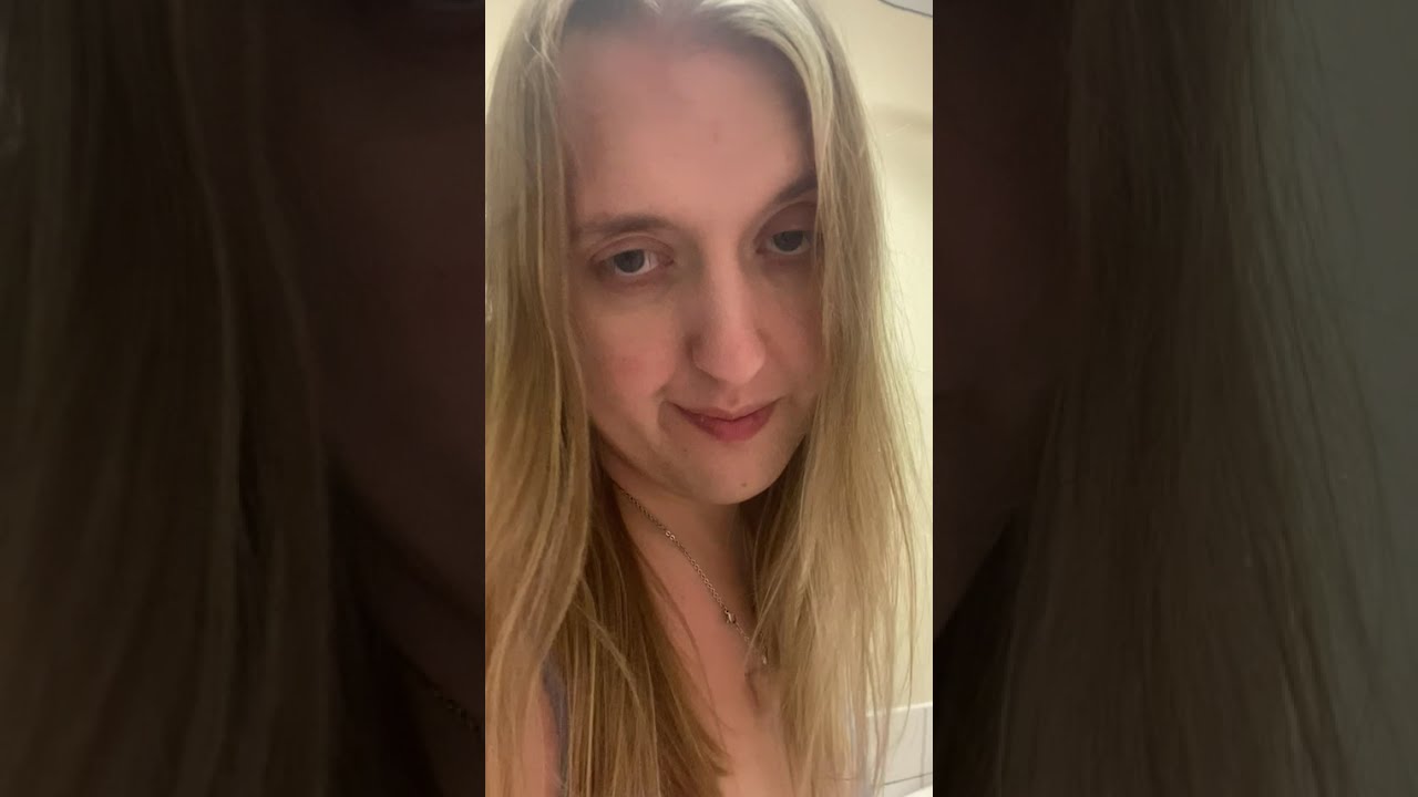 У меня нет расщепления личности, но я узнала об этом полтора года спустя. У меня СДВГ.