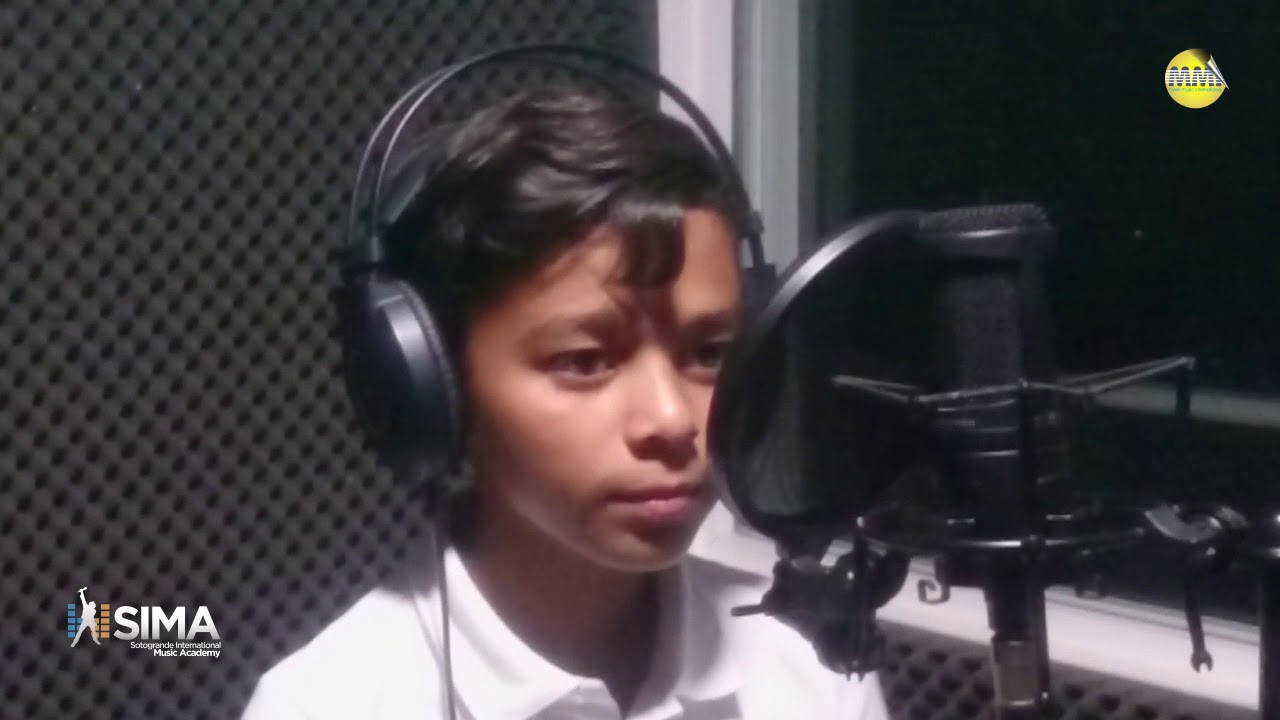 Titanium (2) by David Guetta &Sia cover by Dante Garcia (12)