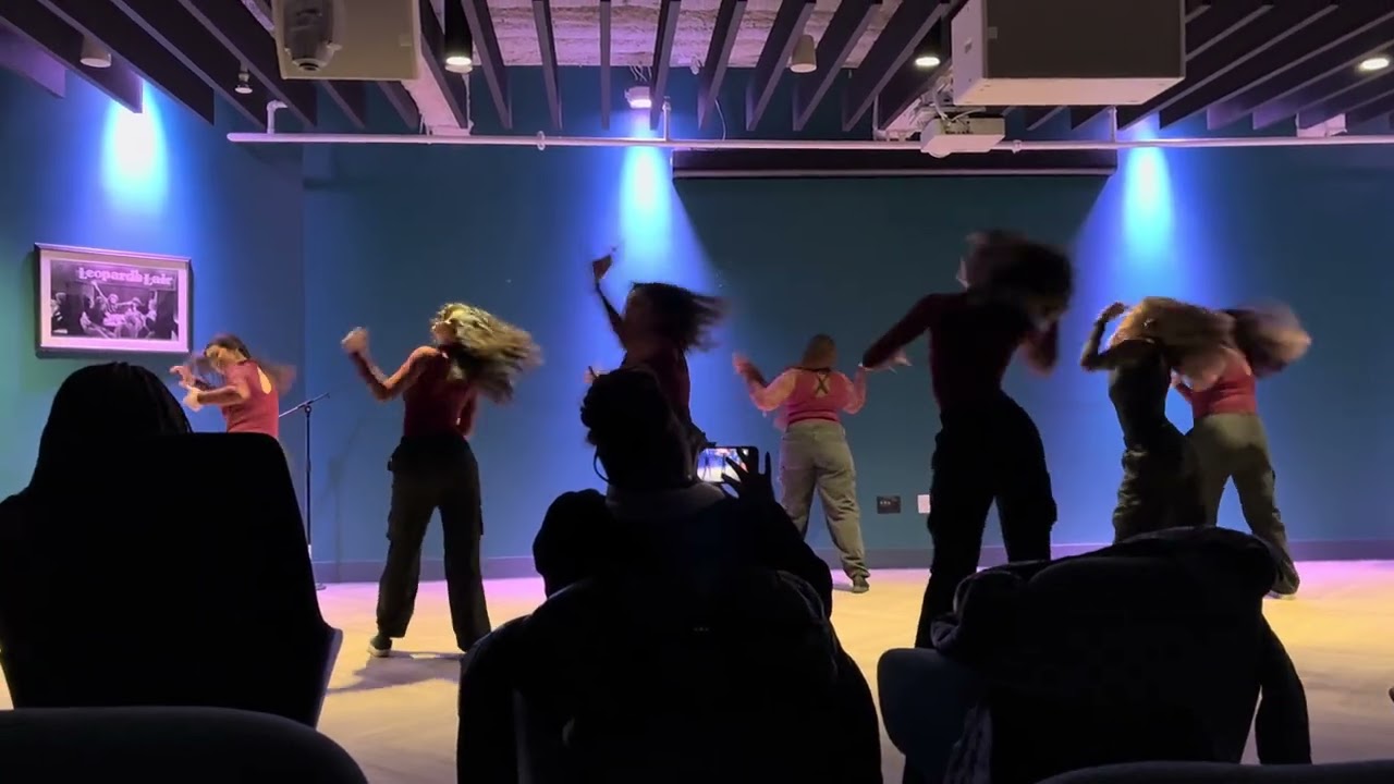 LILY PARDETTES - Videophone and Britney 