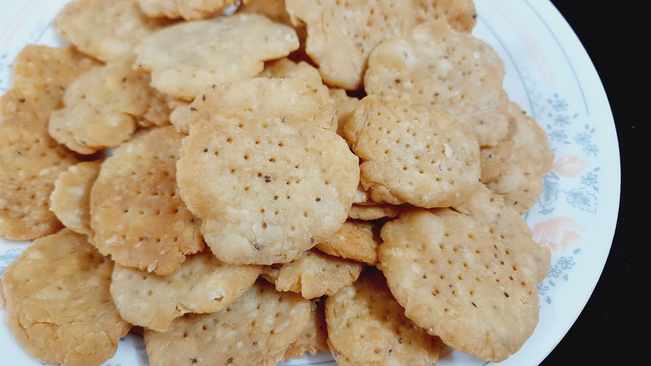 आटा-मैदा से बनी खस्ता कुरकुरी मठरी/mixed आटा crispy mathri