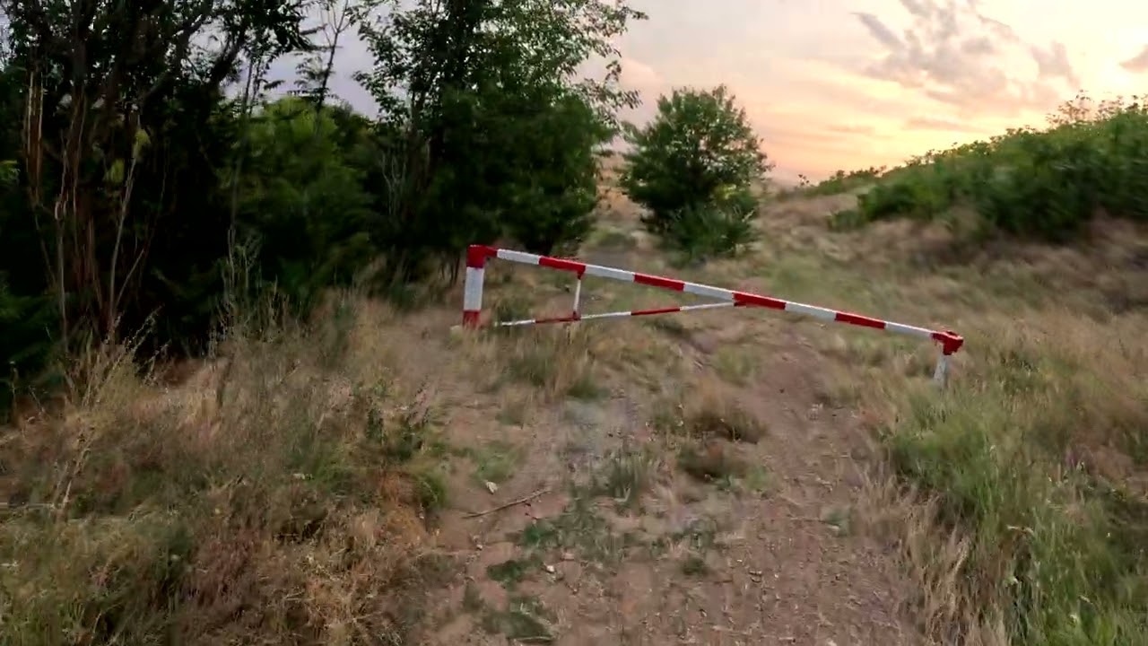 Cu bicicleta în munții Măcin
