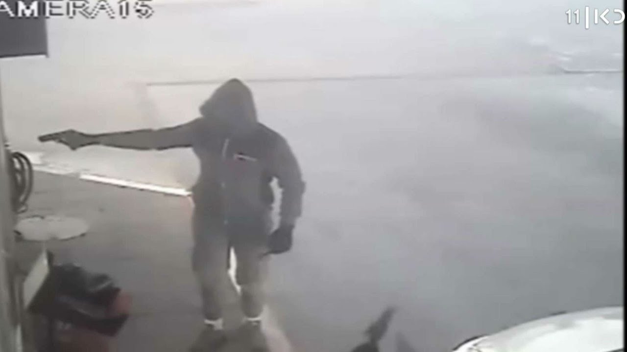 תיעוד: הצמד ששדד 10 בתי עסק בדרום בתוך יומיים