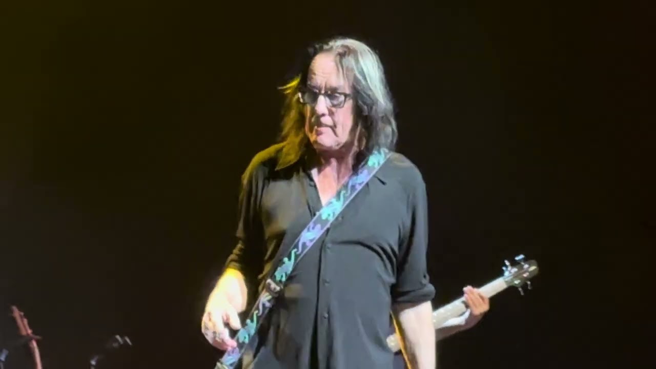 Todd Rundgren  I Saw The Light / Can We Still Be Friends / Hello It’s Me London Palladium 29/10/2025
