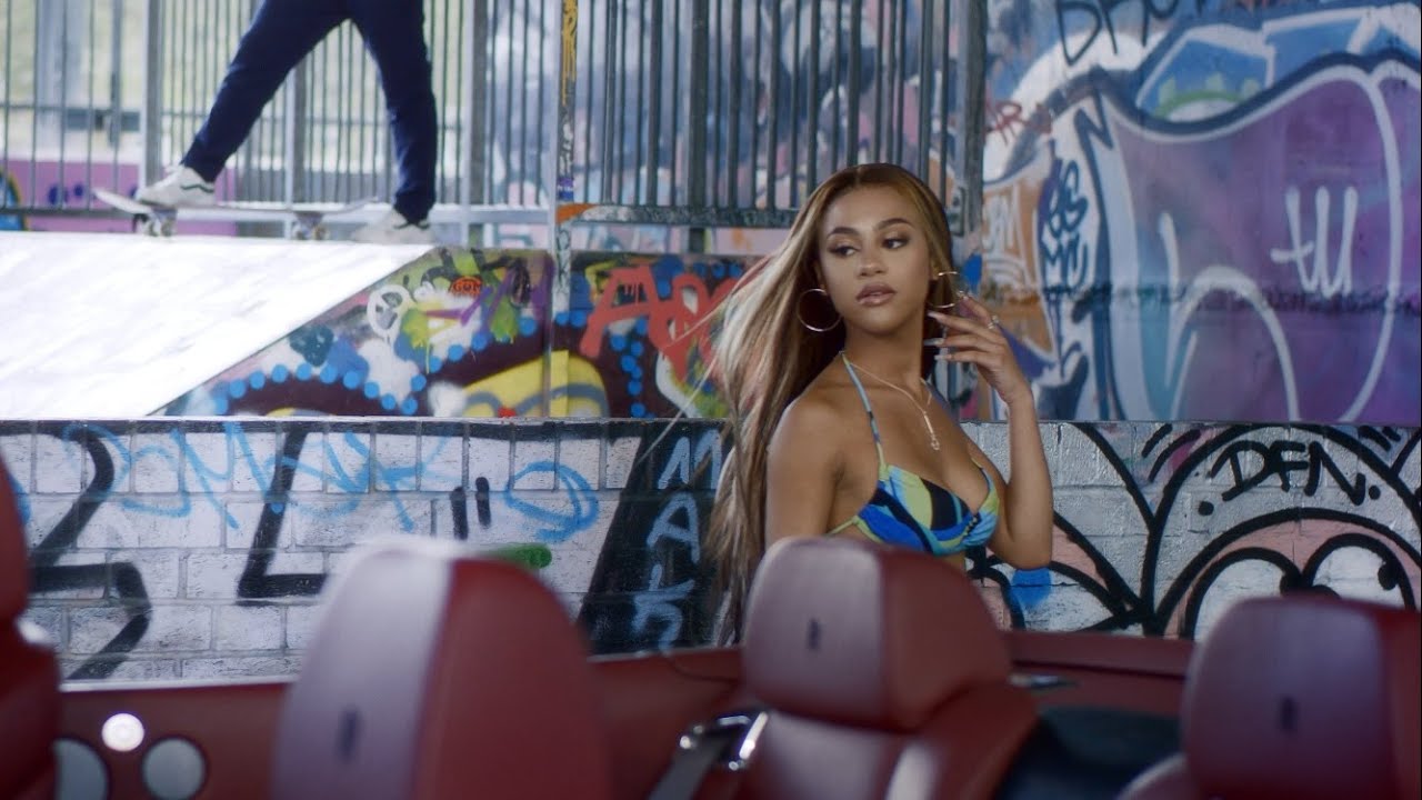 Essii - Spicy (Official Video)