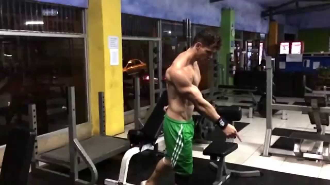 Max Murillo-Men's Physique. Practicing poses!! #naturalathlete #aesthetic #mensphysique