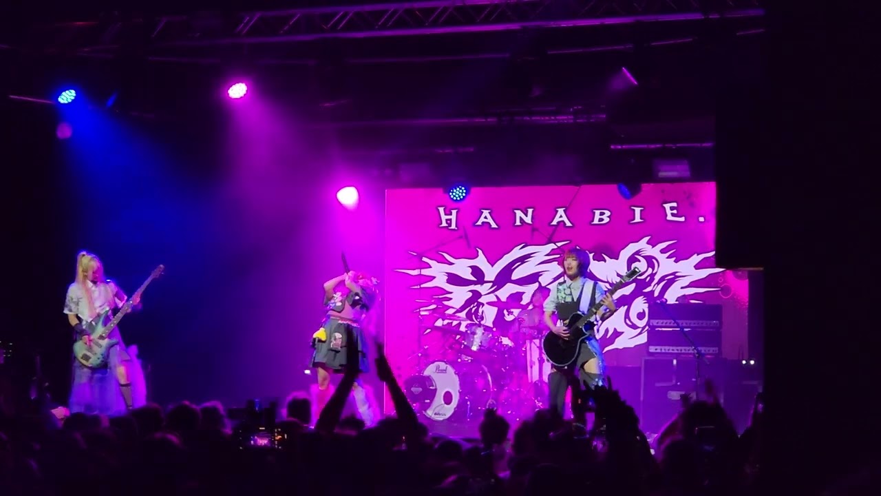 Hanabie - Kotoshi koso Gal~Shoka ver (Be the Gal~Early Summer ver @ Liberty Hall, Sydney